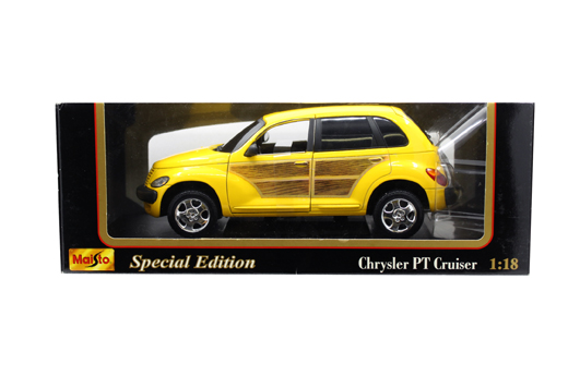 MAISTO 1:18 SPECIAL CHRYSLER PT CRUISER PANEL WOODY