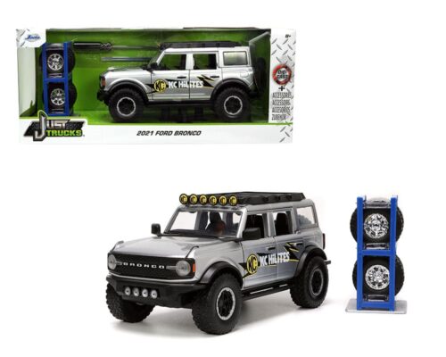 Jada 1:24 2021 Ford Bronco KC HiLiTES – Just Trucks with Rack and Extra Wheels