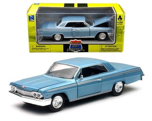 New Ray 1:24 1962 Chevrolet Impala SS Hard Top