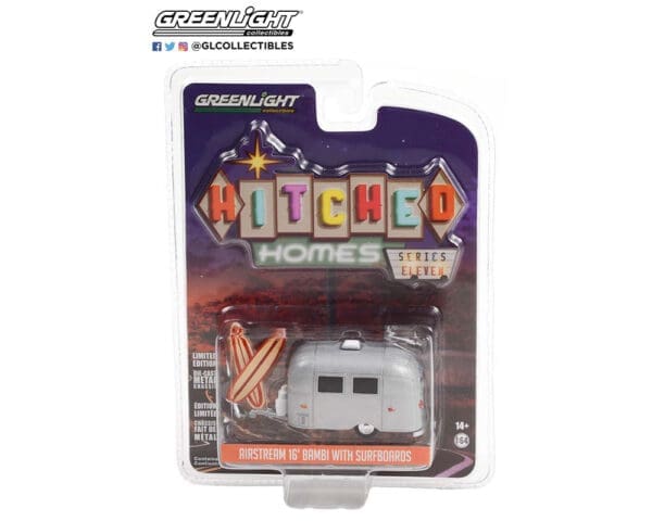 Greenlight 1:64 Hitched Homes Series 11 – Airstream 16’ Bambi with Surfboards