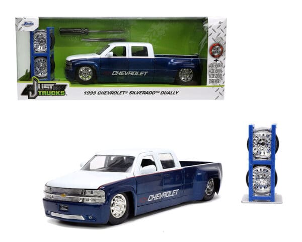 Jada 1:24 1999 Chevrolet Dually 2 Tone Custom – Just Trucks with Rack and Extra Wheels