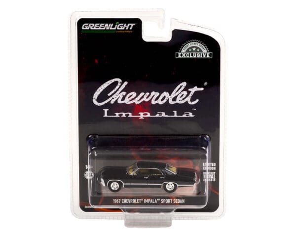 Greenlight 1:64 1967 Chevrolet Impala Sports Sedan – Tuxedo Black