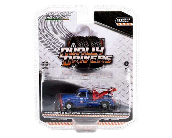 Greenlight 1:64 Dually Drivers Series 10 – 1969 Chevrolet C-30 Dually Wrecker – Standard Oil Company Roadside Service 24 Hour