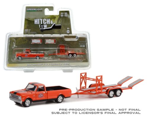 Greenlight 1:64 Hitch & Tow Series 26 – 1968 Chevrolet C-10 STP with Bed Cover and STP Tandem Car Trailer