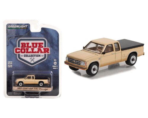 Greenlight 1:64 1983 Chevrolet S-10 Durango with Bed Cover – Blue Collar Collection Series 11