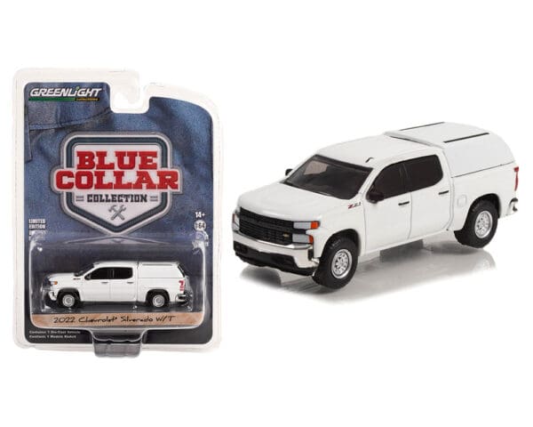 Greenlight 1:64 2022 Chevrolet Silverado WT with Camper Shell – Summit White – Blue Collar Collection Series 11