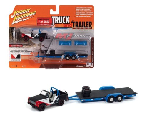 Johnny Lightning 1:64 1966 Ford Bronco with Open Car Trailer (Custom Red, White, and Semi-Gloss Black) – Truck and Trailer Release 1 Version A