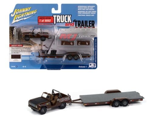 Johnny Lightning 1:64 1966 Ford Bronco with Open Car Trailer (Dark Brown) – Truck and Trailer Release 1 Version B