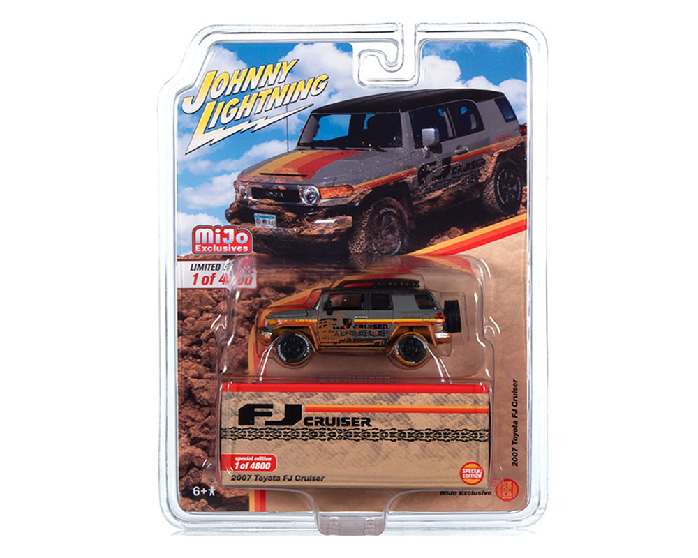 Johnny Lightning 1:64 2007 Toyota FJ Cruiser - Grey Muddy - Mijo Exclusives  Limited Edition 4,800 Pieces